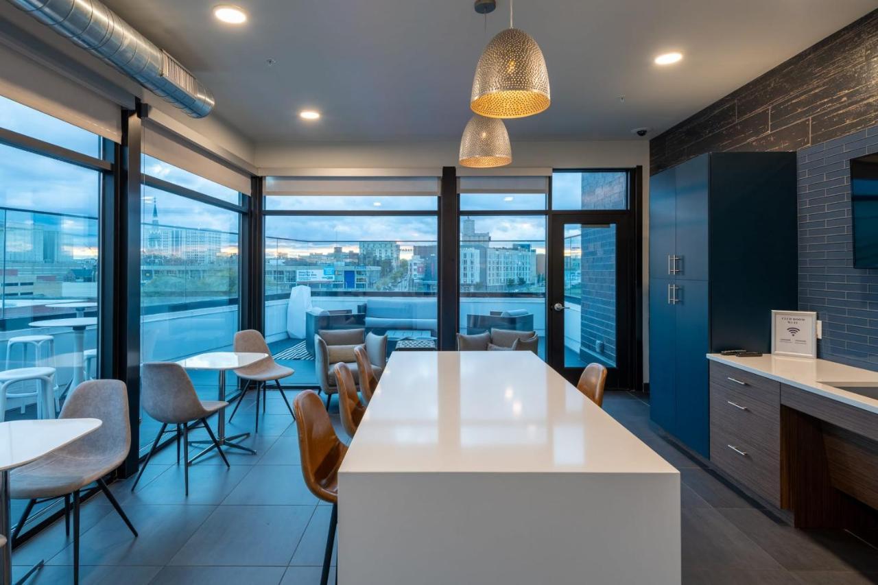Flexhome Skywalk To Fiserv U3 With Rooftop, Gym, And Parking